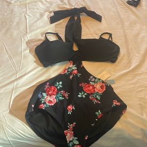 Bathing suit black w/ floral Size:XL